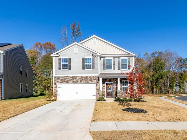 767 Sun Briar Cir, Clover, SC 29710