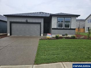 459 Greencrest 107 St NE, Salem, OR 97301