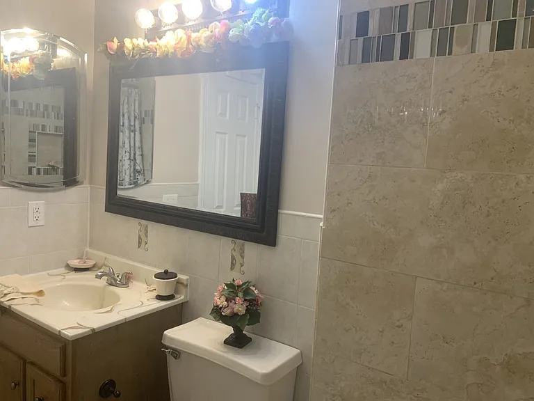 227 Lindsey Ct #1 — Photo 35