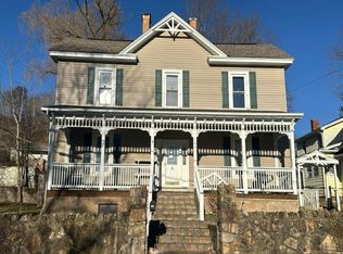 180 Tazewell Ave, Tazewell, VA 24651