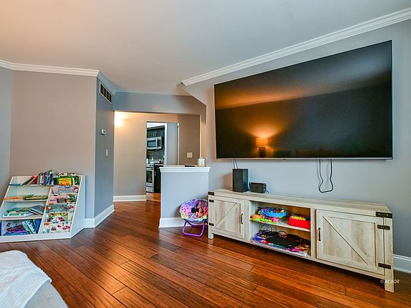 5th image of 18 Westfield Pl
