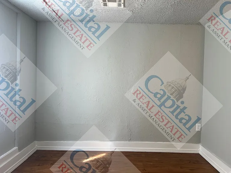 407 E Key Blvd — Photo 20