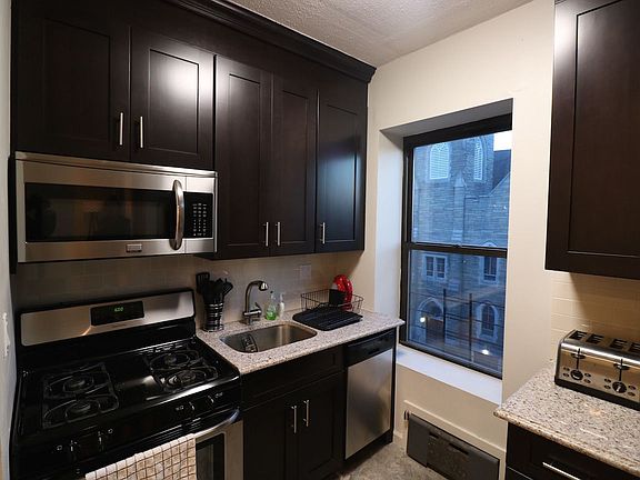 2nd image of 465 Marcus Garvey Blvd APT 2R
