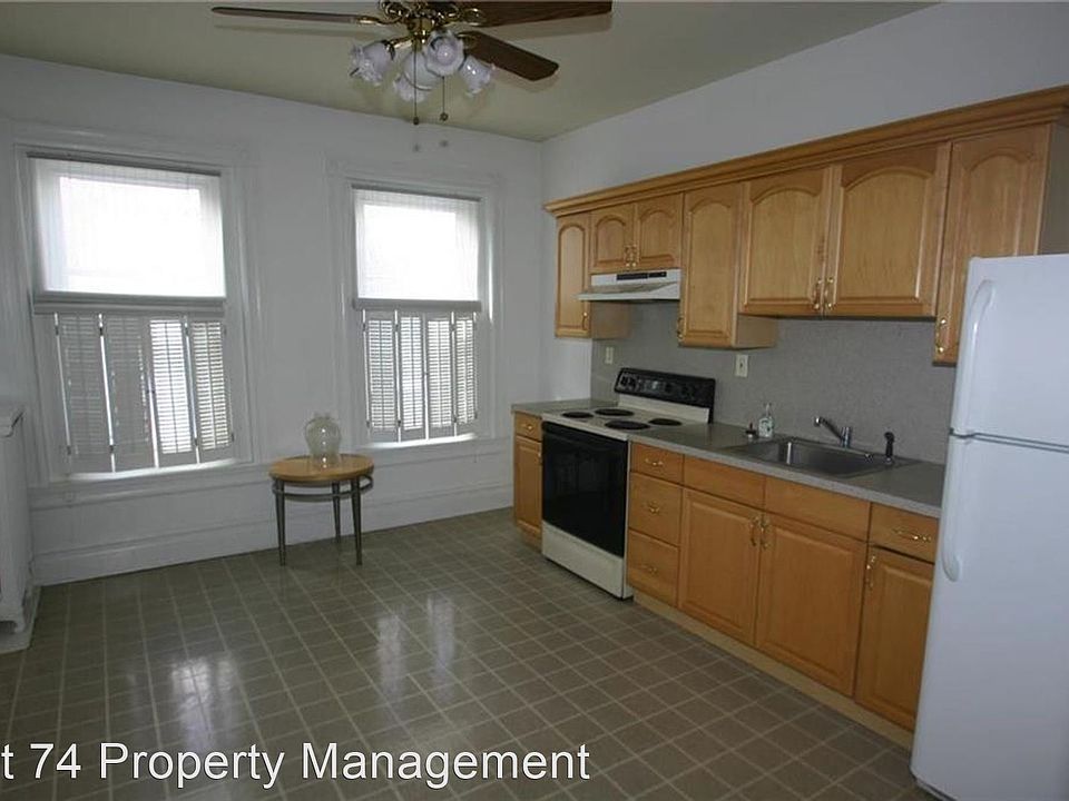2nd image of 316 W Broad St #8478839
