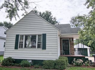 6850 Braun St, Center Line, MI 48015