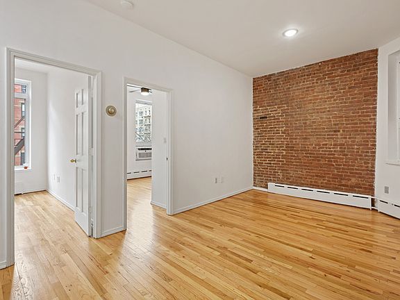 3rd image of 858 9th Ave #3F