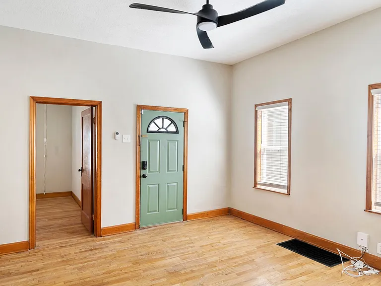 733 Ohio Ave — Photo 4