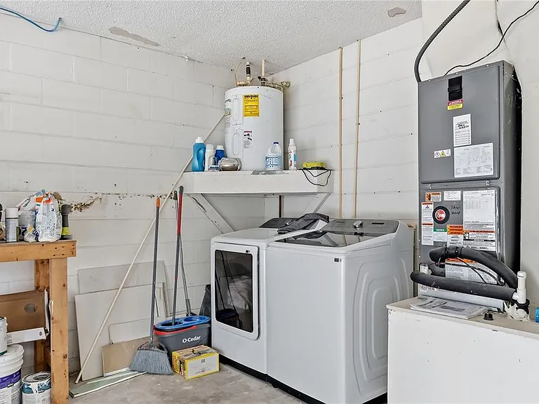 182 Pinewood Cir — Photo 21