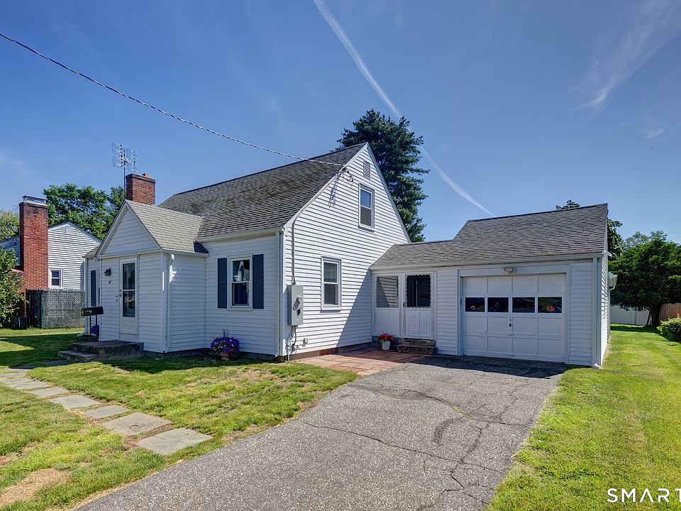 1st image of 40 Oak Street
