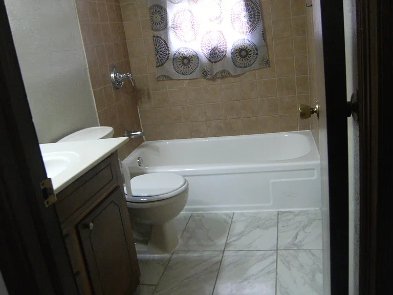 full bath