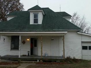 203 W Wood St, Shelbina, MO 63468