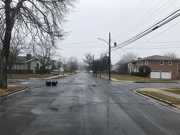 5th image of 40 Deepwater Ave