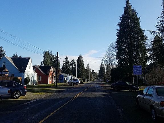 4th image of 1313 121st St S
