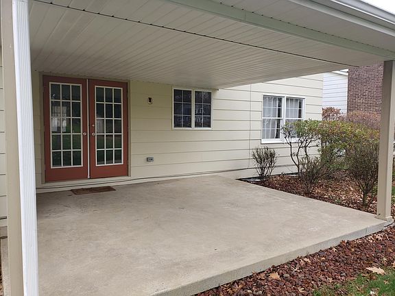 2nd image of 5660 Sharon Dr