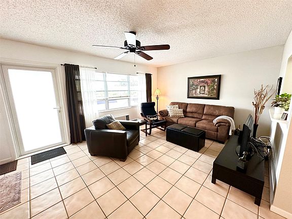 4th image of 76 Oakridge G #76