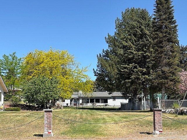 1st image of 23 W Hale Avenue