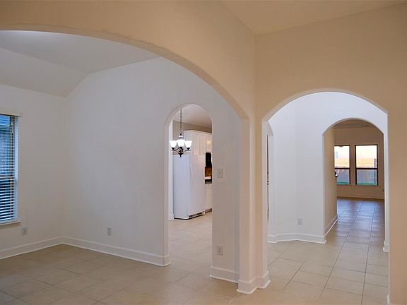 5th image of 27514 Frazier Rock Ct