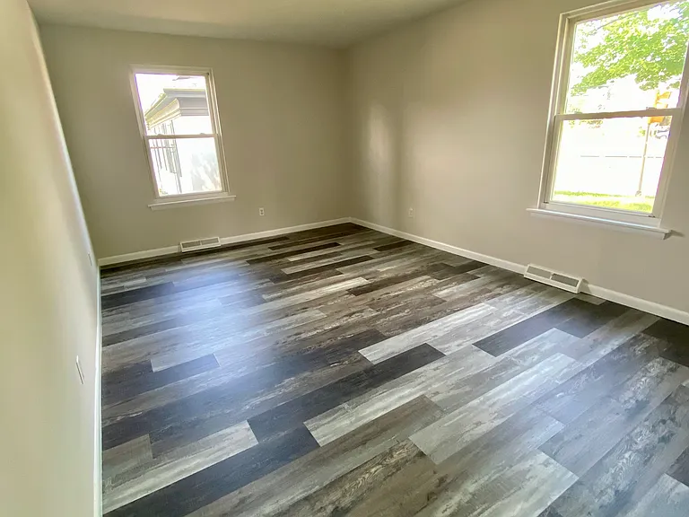 204 Gateway Blvd #A — Photo 6