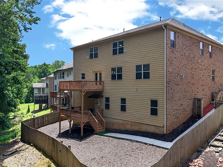 1185 Gallatin Way — Photo 65