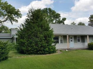 5469 Humbert Rd, Alton, IL 62002
