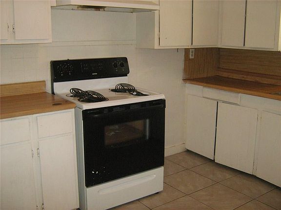 2nd image of 107 Avenue C