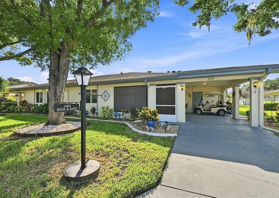 1st image of 2005 HEATHFIELD CIRCLE #241