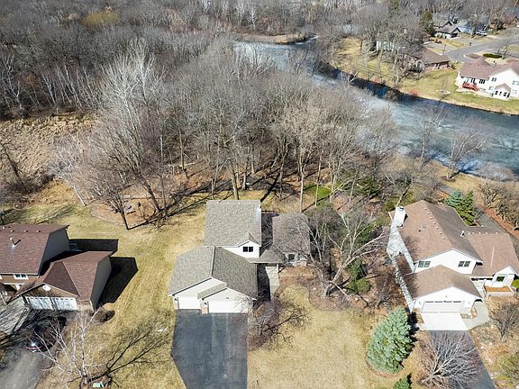 2nd image of 749 Fox Rd