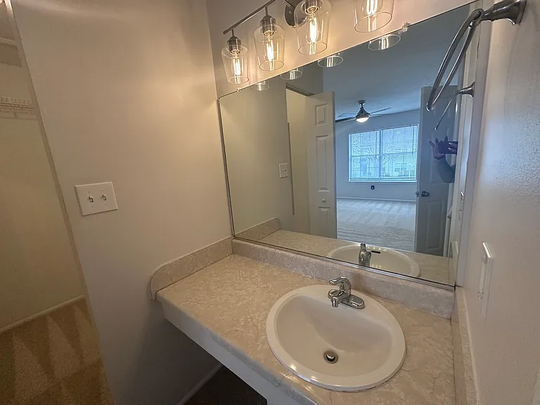 314 Thalia Station Ct — Photo 14