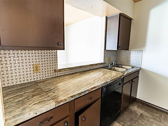 4th image of 3314 Burke Rd APT 39
