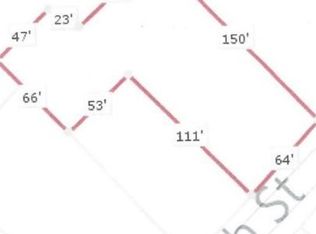 13 Smith St, Ansonia, CT 06401