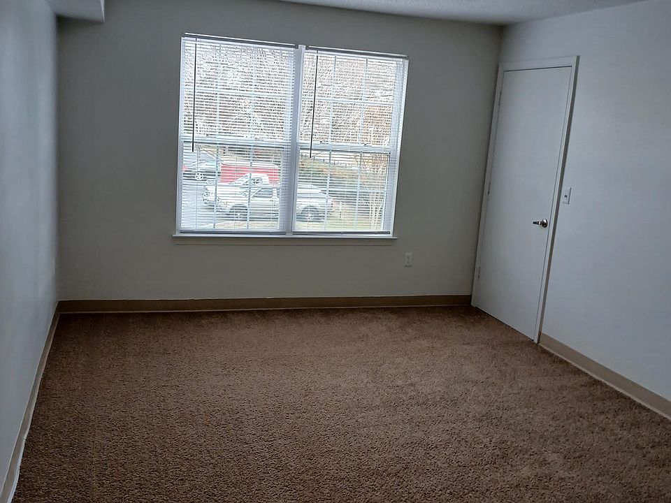 1st image of 3718 Delmont St APT 202