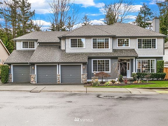 2nd image of 20701 NE 8th St