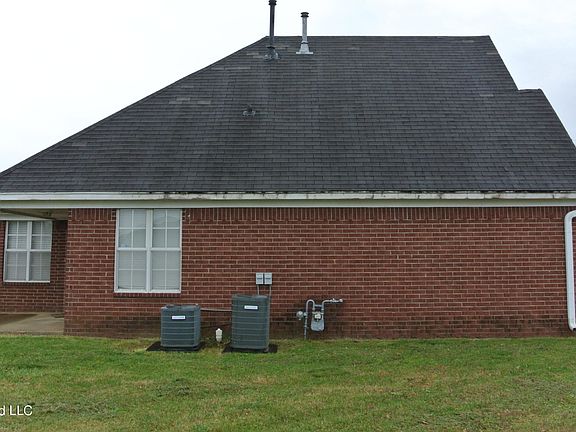 3rd image of 2668 Olivia Ln