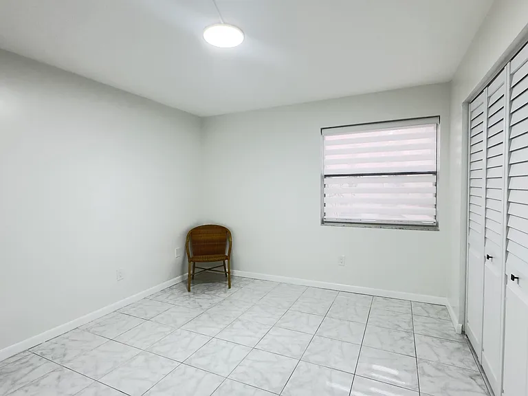 20015 NE 3rd Ct #1 — Photo 12