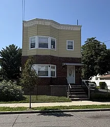 735 7th Street