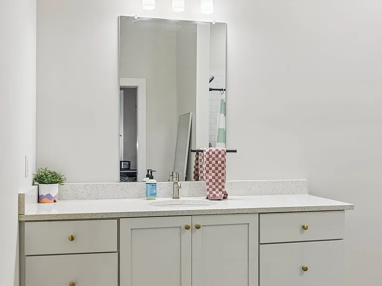 600 E Trinity Ln #208 — Photo 14