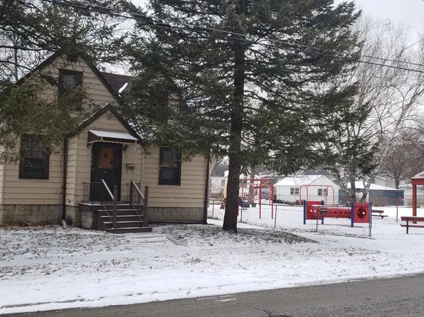 204 N Kinzie St, Thornton, IL 60476