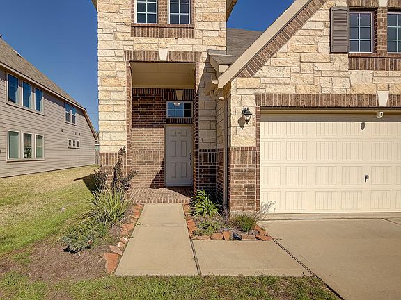 2nd image of 6014 Prince Place Dr