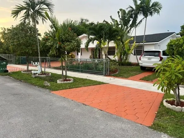 11461 SW 193rd St, Miami, FL 33157