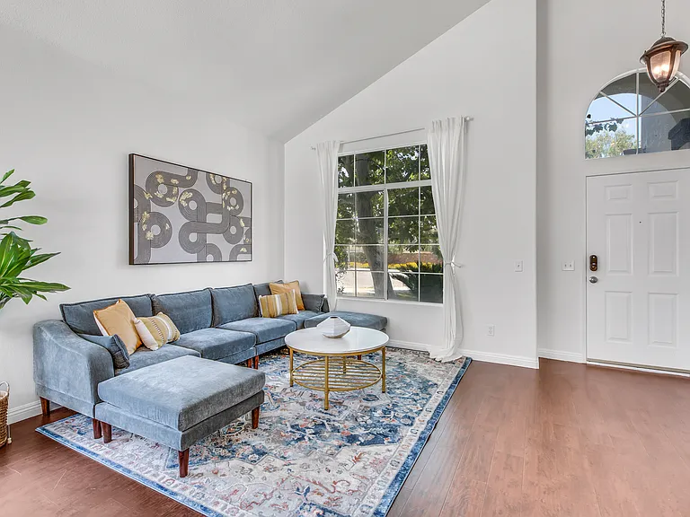 7642 Northrop Dr — Photo 22