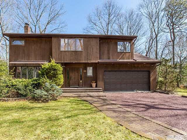1st image of 5 Woodland Ct