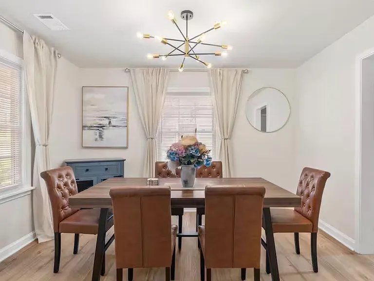 1692 S Olympian Way SW — Photo 5