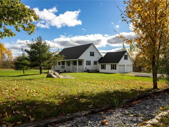 31394 Sandy Hollow Rd, Philadelphia, NY 13673