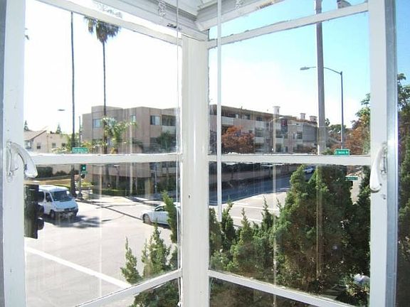 5th image of 665 Cordova St APT 3