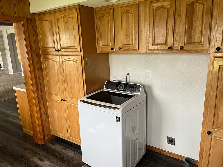 300 E Troy Pike #A — Photo 2