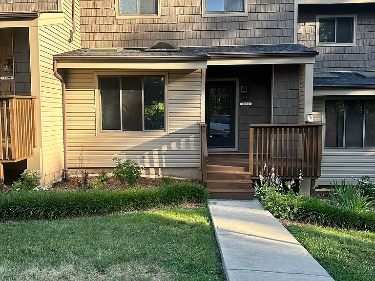 1131 Breckenridge Dr — Photo 3