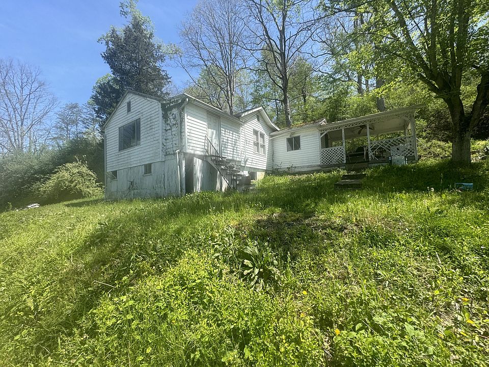 1st image of 9 Chay Elias Dr