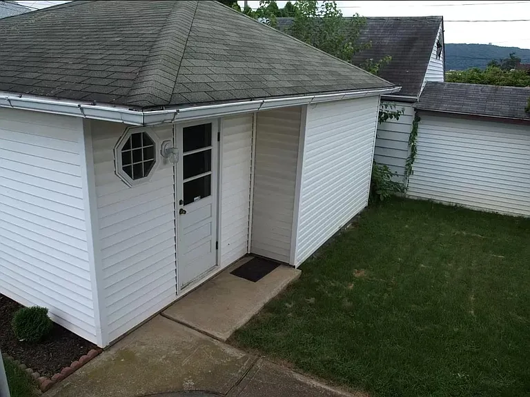 924 Wood St — Photo 25