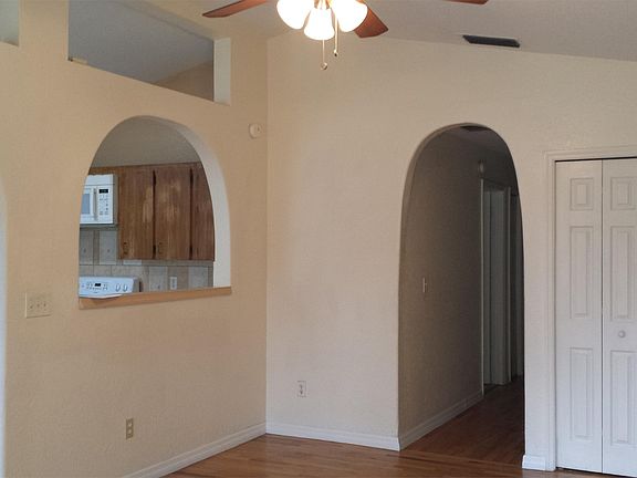 4th image of 449 S Buena Vista Ave