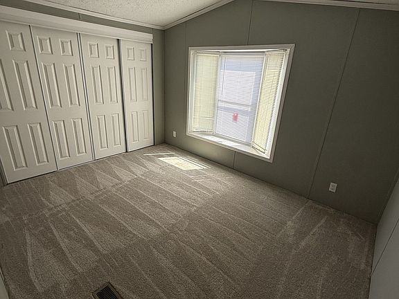 4th image of 9120 Vienna Dr #335